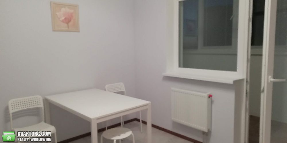 Rent out 2-room apartment. Киев, Е. Пчилки — photo 3