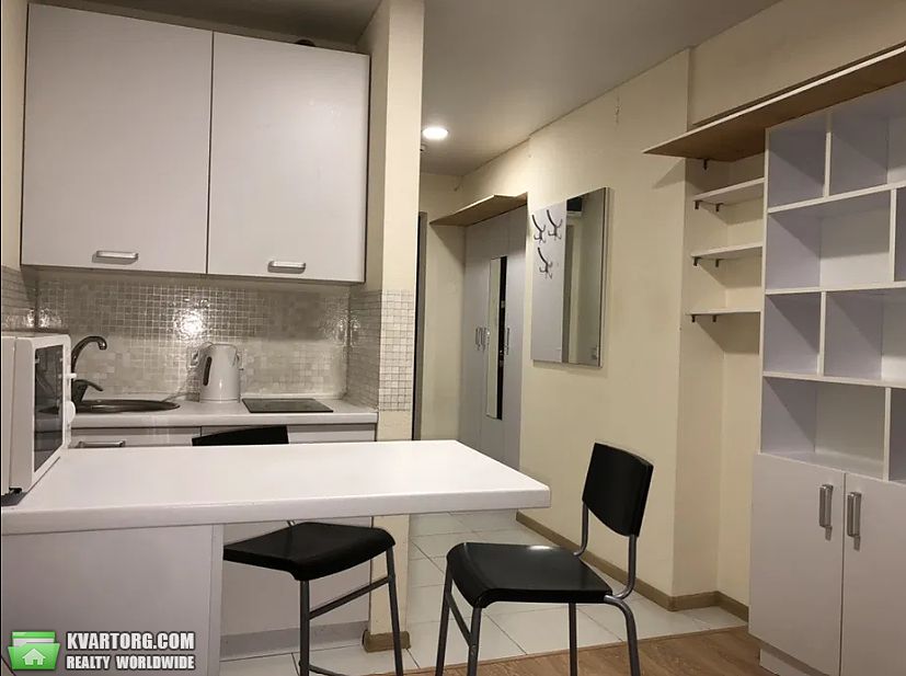 Rent out 1-room apartment. Киев,  Машиностроительная — photo 1