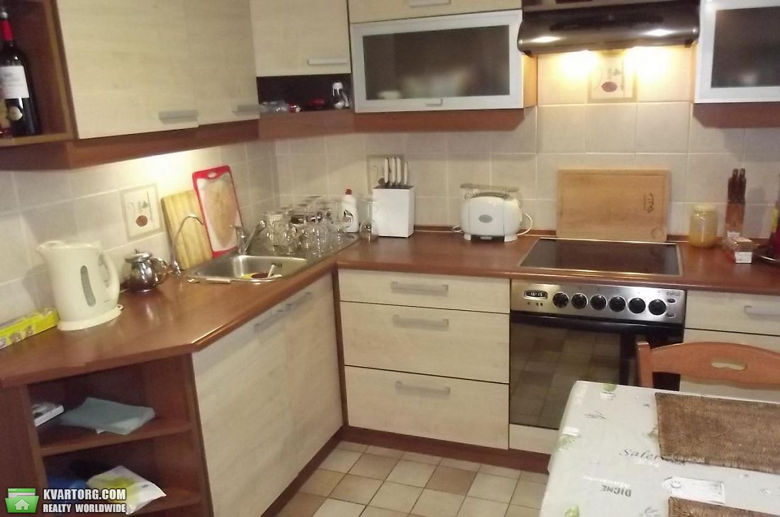 Rent out 2-room apartment. Киев,  Тургеневская — photo 3