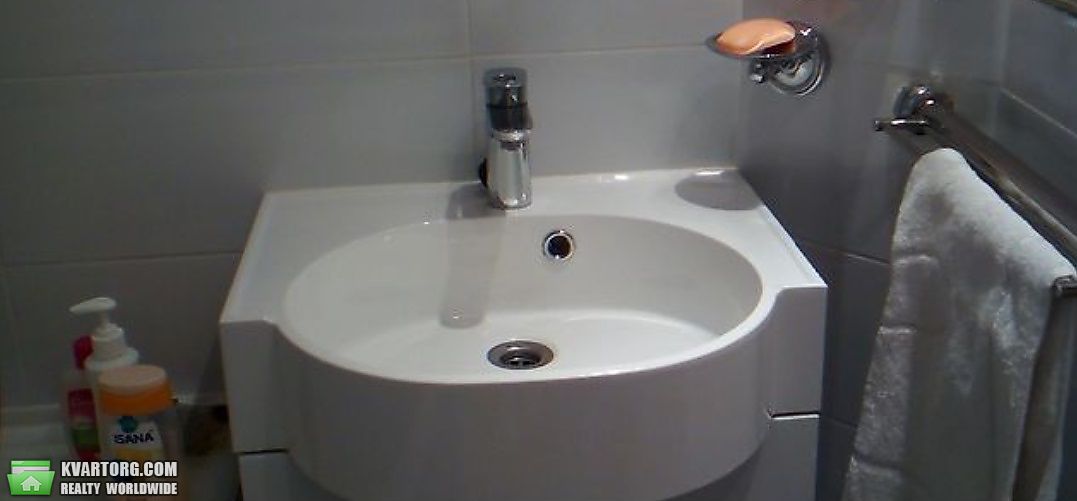 Rent out 2-room apartment. Киев,  Чернобыльская — photo 6