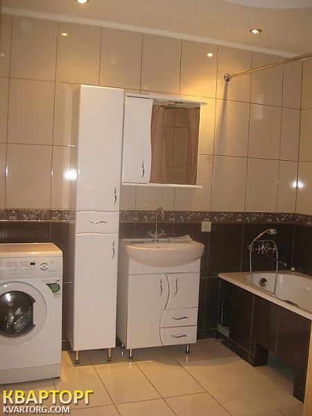Rent out house. Киев,  Садовая Осокорки — photo 1