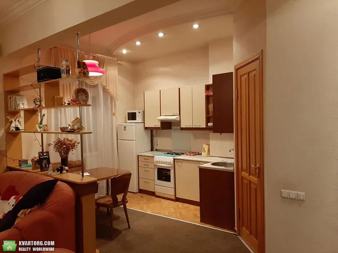 Rent out 2-room apartment. Киев,  Заньковецкой — photo 4