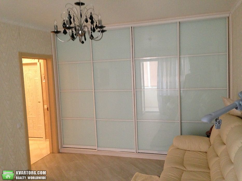 Sell 2-room apartment. Киев,  Маяковского — photo 1