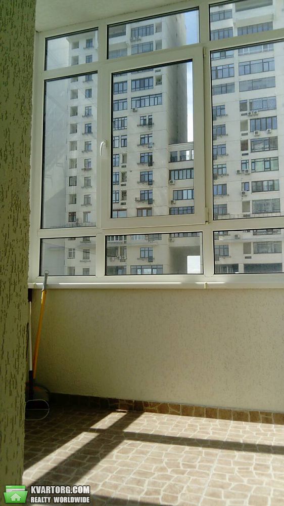 Rent out 2-room apartment. Киев, Щорса — photo 5