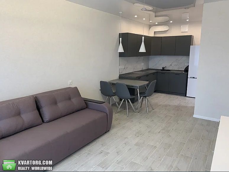 Rent out 2-room apartment. Киев,  Заречная — photo 3