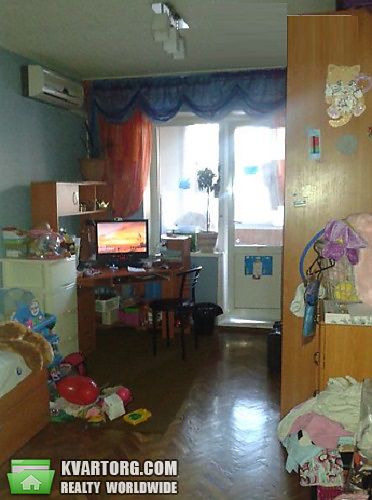 Sell 4-room apartment. Киев,  Саперное поле — photo 3