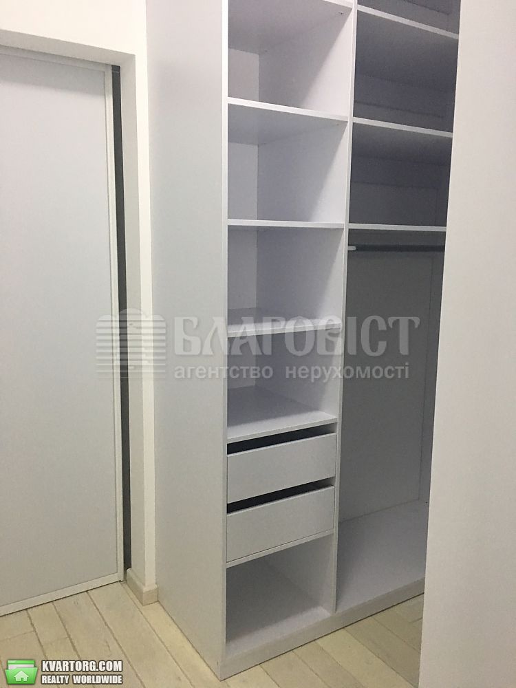 Rent out 2-room apartment. Киев,  Щорса — photo 3