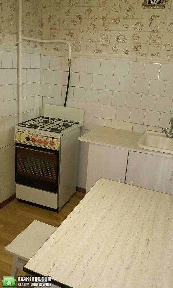 Rent out 2-room apartment. Киев,  Петра Запорожца — photo 6