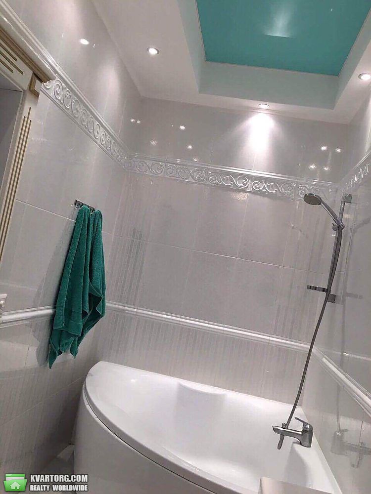 Rent out 3-room apartment. Киев,  Красногвардейская — photo 9
