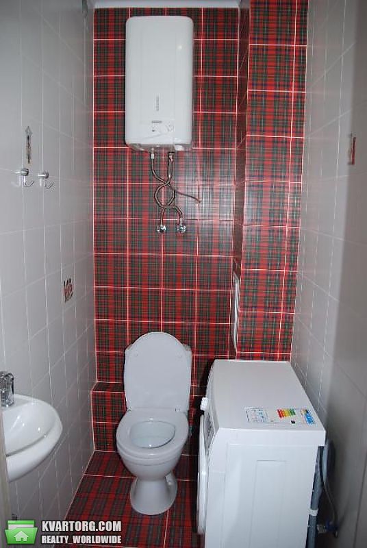 Rent out 2-room apartment. Киев,  Феодосийская — photo 5