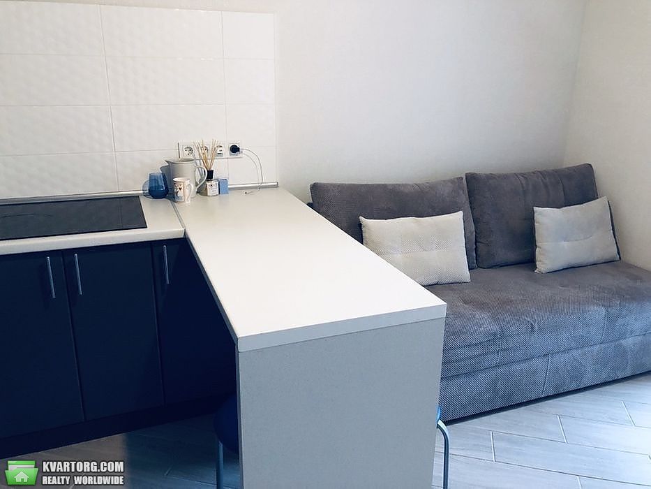 Sell 1-room apartment. Киев,  Каховская — photo 2