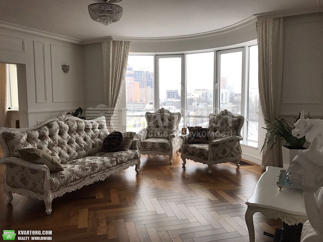 Rent out 3-room apartment. Киев,  Барбюса — photo 1