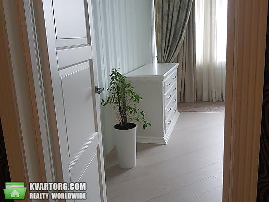Rent out 2-room apartment. Харьков, Майдан Конституции — photo 1