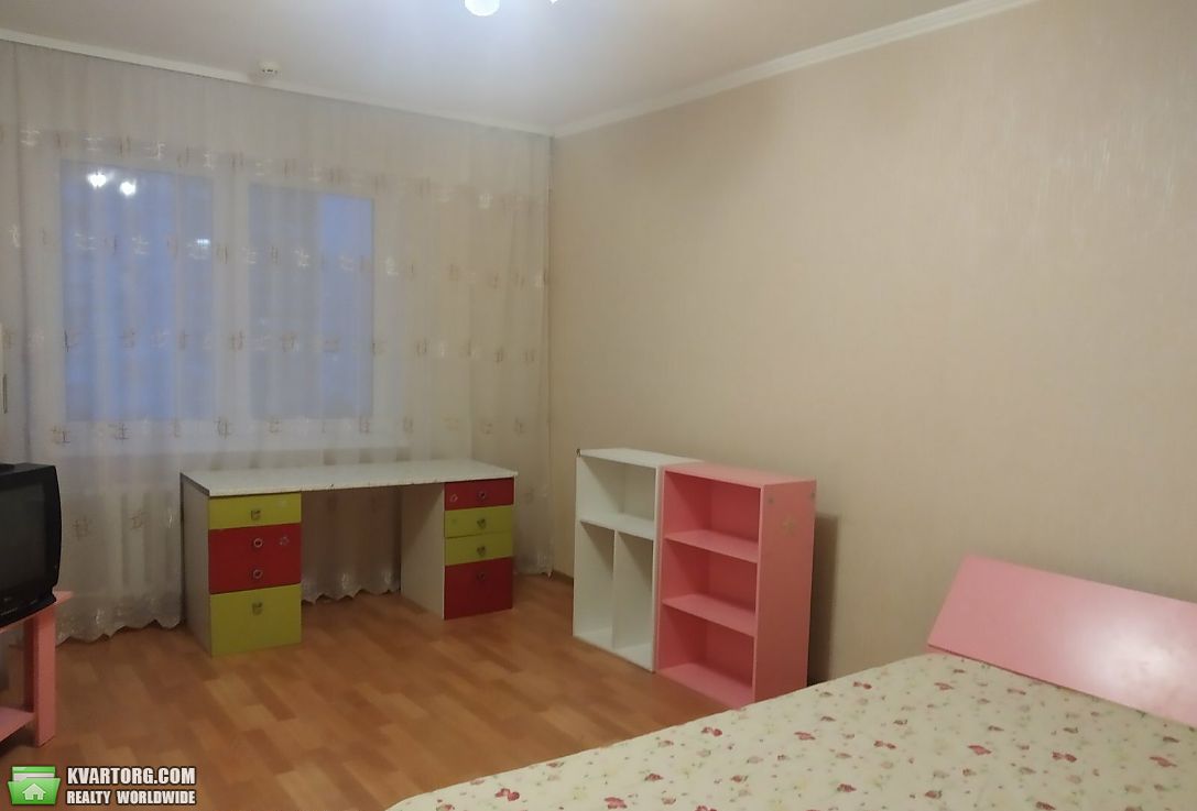 Rent out 3-room apartment. Киев,  Григоренко пр — photo 2