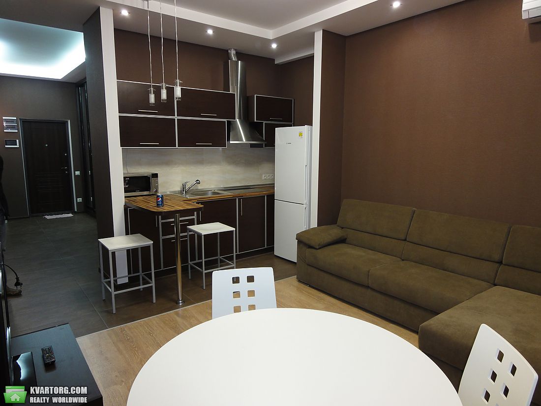 Rent out 1-room apartment. Одесса, Французский бульвар — photo 2