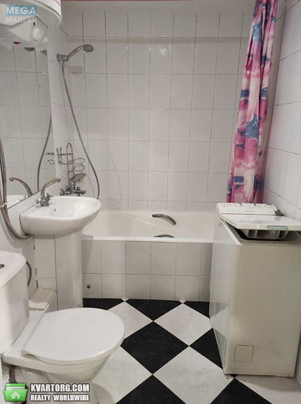 Rent out 1-room apartment. Киев,  Радченко — photo 4