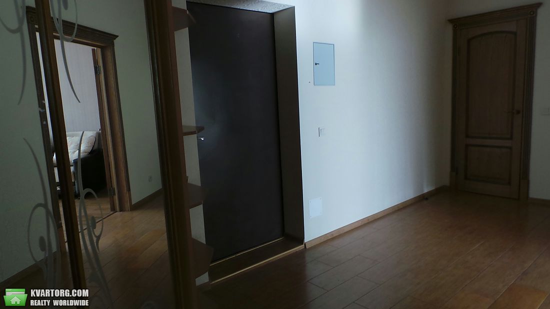 Rent out 2-room apartment. Киев,  Днепровская наб — photo 10