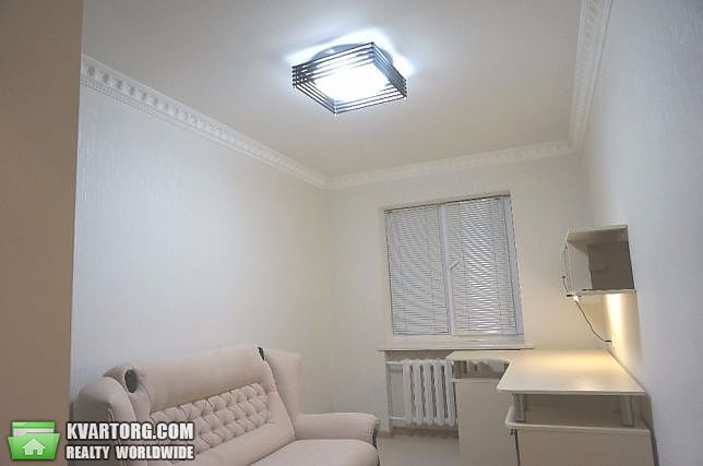 Sell 3-room apartment. Киев,  Вернадского бул — photo 2