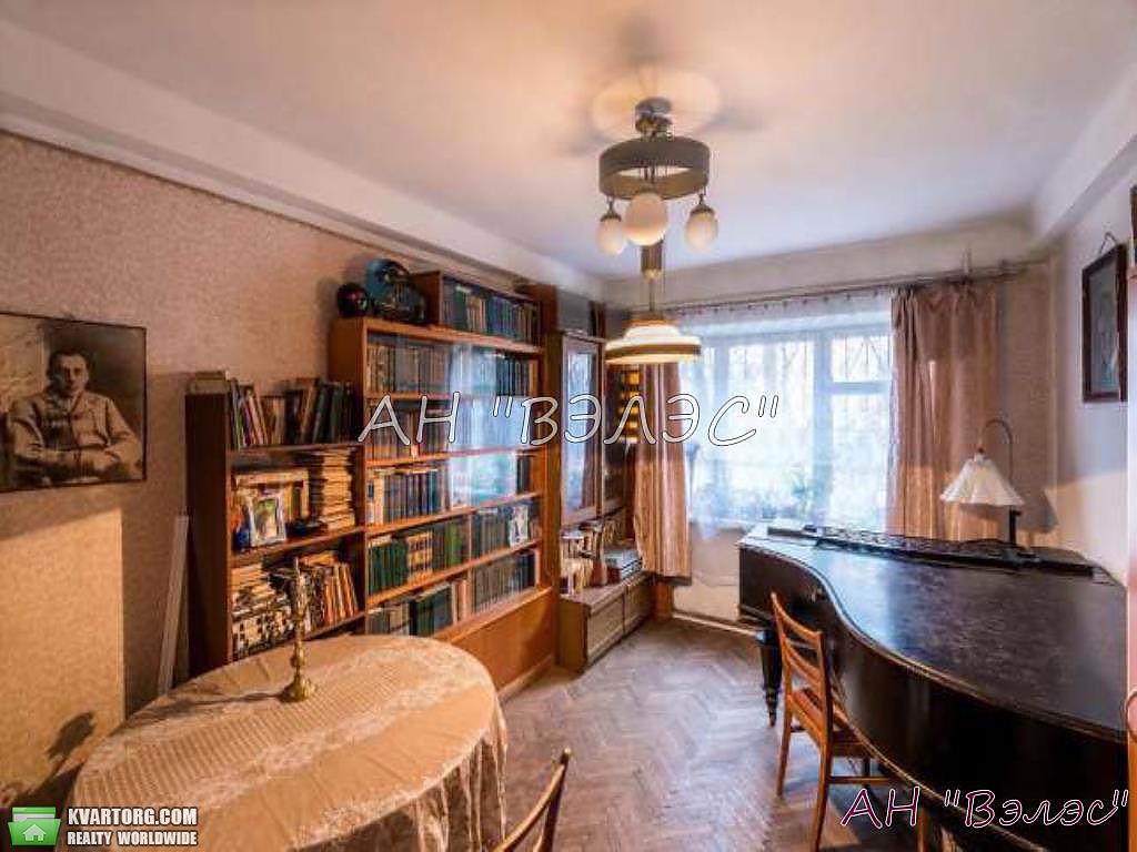 Sell 3-room apartment. Киев, Салютная — photo 1