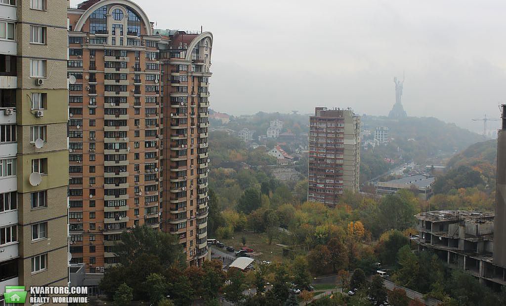 Sell 4-room apartment. Киев,  Старонаводницкая — photo 1