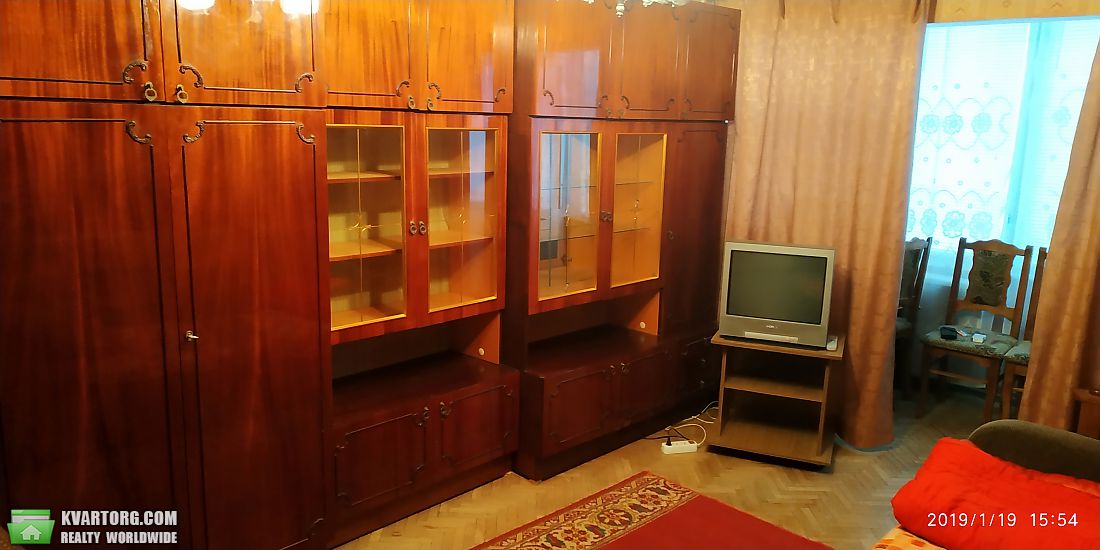 Rent out 2-room apartment. Киев,  Русановский бул — photo 1
