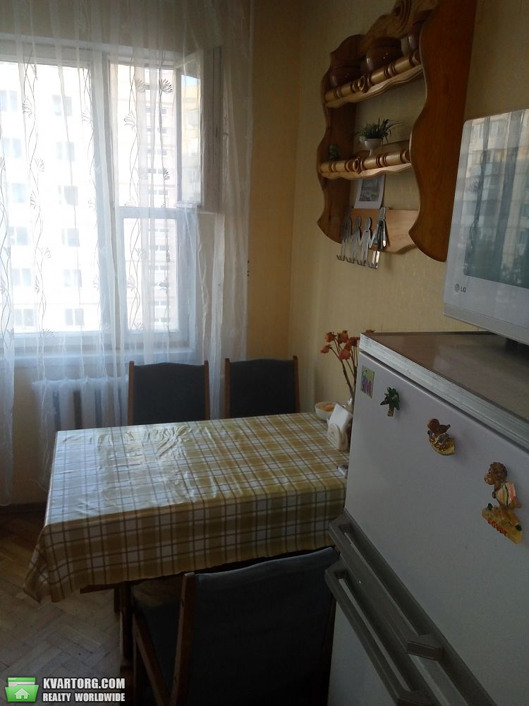 Rent out 2-room apartment. Киев, Героев Днепра — photo 2