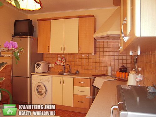 Sell 2-room apartment. Киев,  Урловская — photo 1