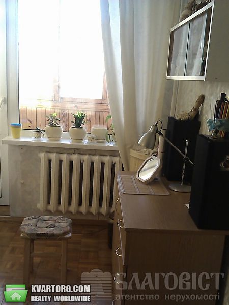 Sell 2-room apartment. Киев,  Героев Днепра — photo 1