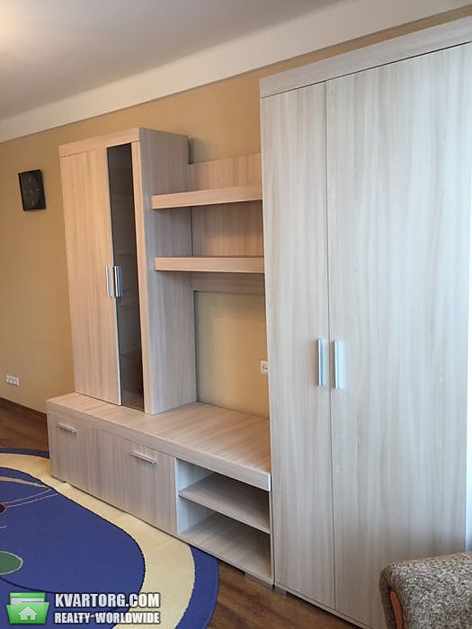 Rent out 2-room apartment. Киев,  Бучмы — photo 9
