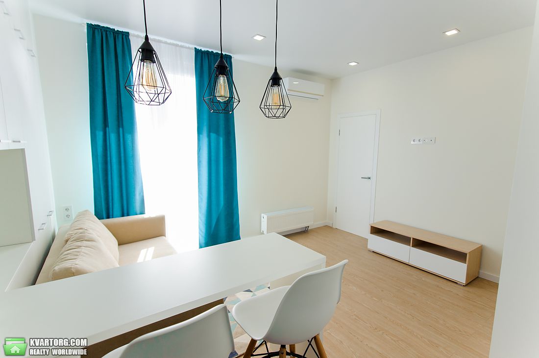 Sell 1-room apartment. Киев,  Московский пр — photo 4