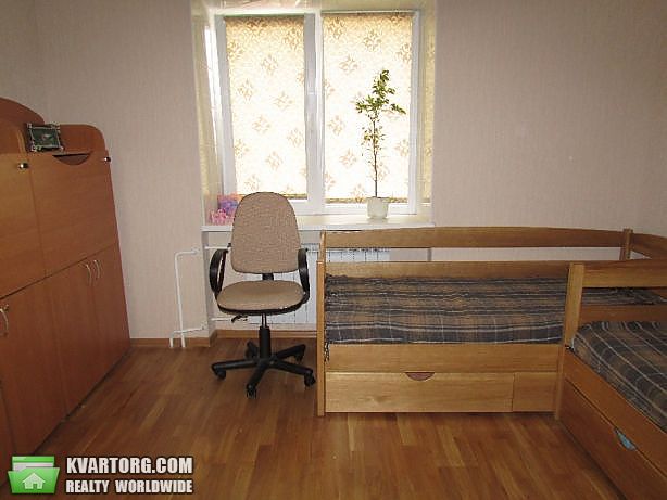 Sell 4-room apartment. Киев,  Олевская — photo 1