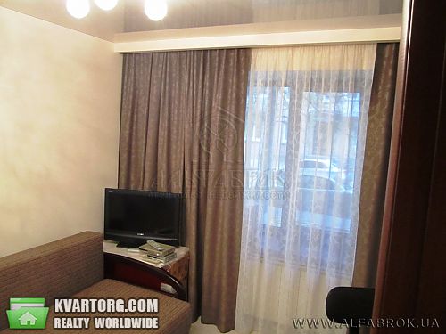 Sell 1-room apartment. Киев,  Николая Лескова — photo 2