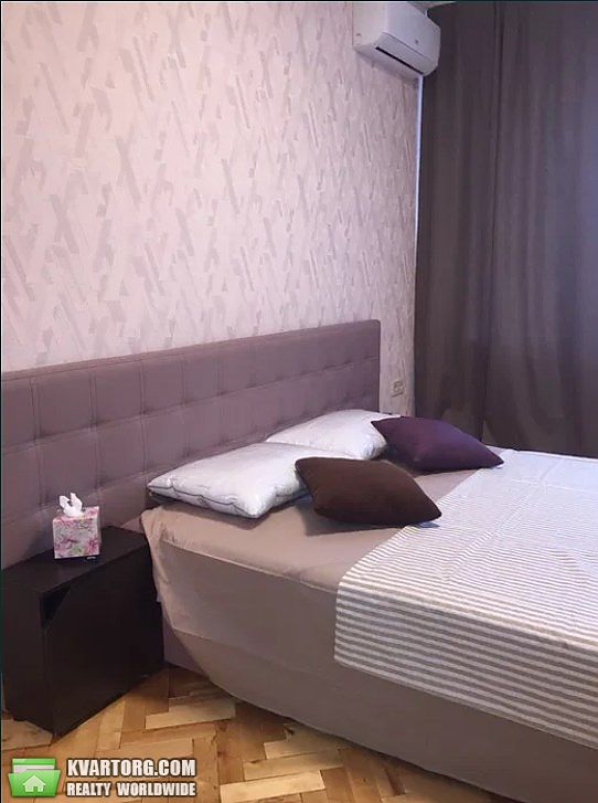 Rent out 1-room apartment. Киев,  Старонаводницкая — photo 2