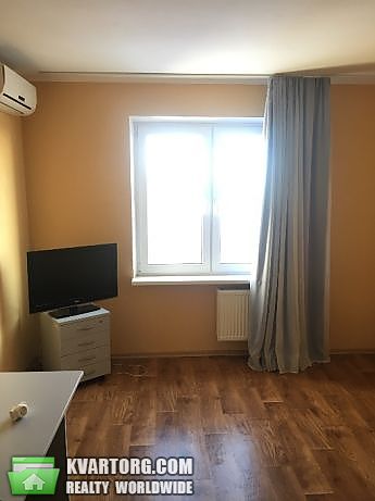 Rent out 1-room apartment. Киев,  Науки пр — photo 4