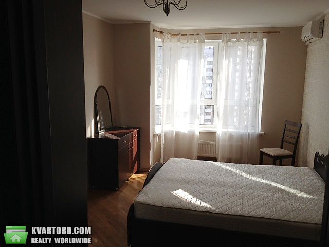 Rent out 2-room apartment. Киев,  Мишуги — photo 9