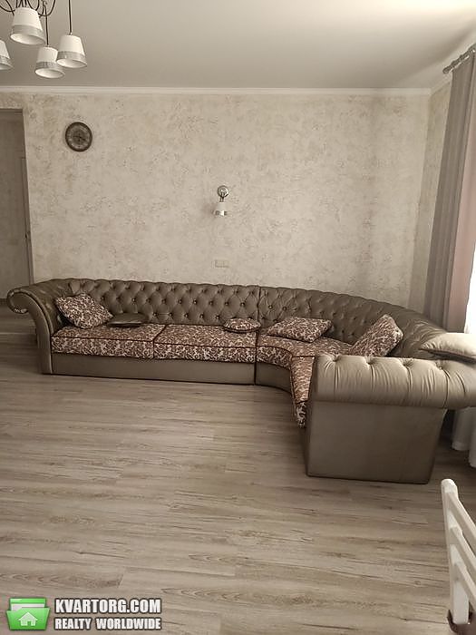 Rent out 3-room apartment. Киев,  Шелковичная — photo 3