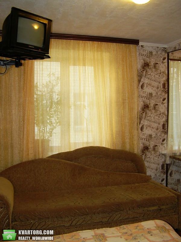 Rent out 1-room apartment. Киев,  Верховинная — photo 4
