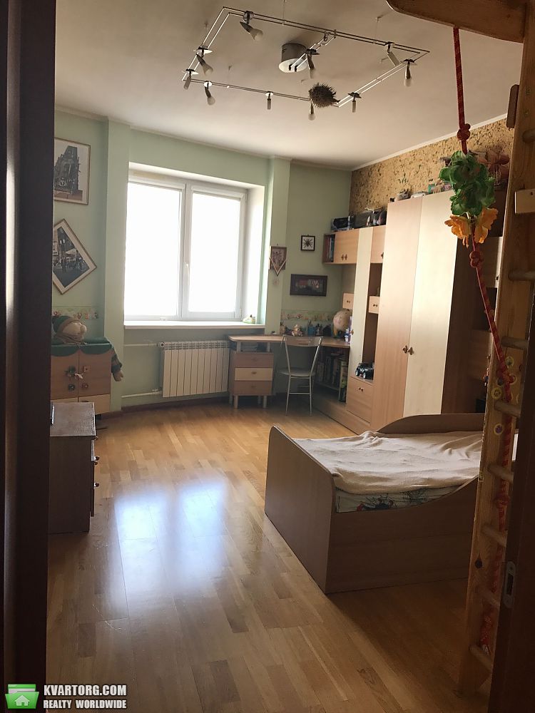 Rent out 3-room apartment. Киев,  Ахматовой — photo 1