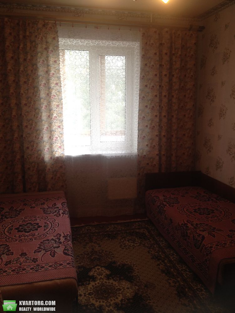 Rent out 2-room apartment. Киев,  Харьковское шоссе — photo 7