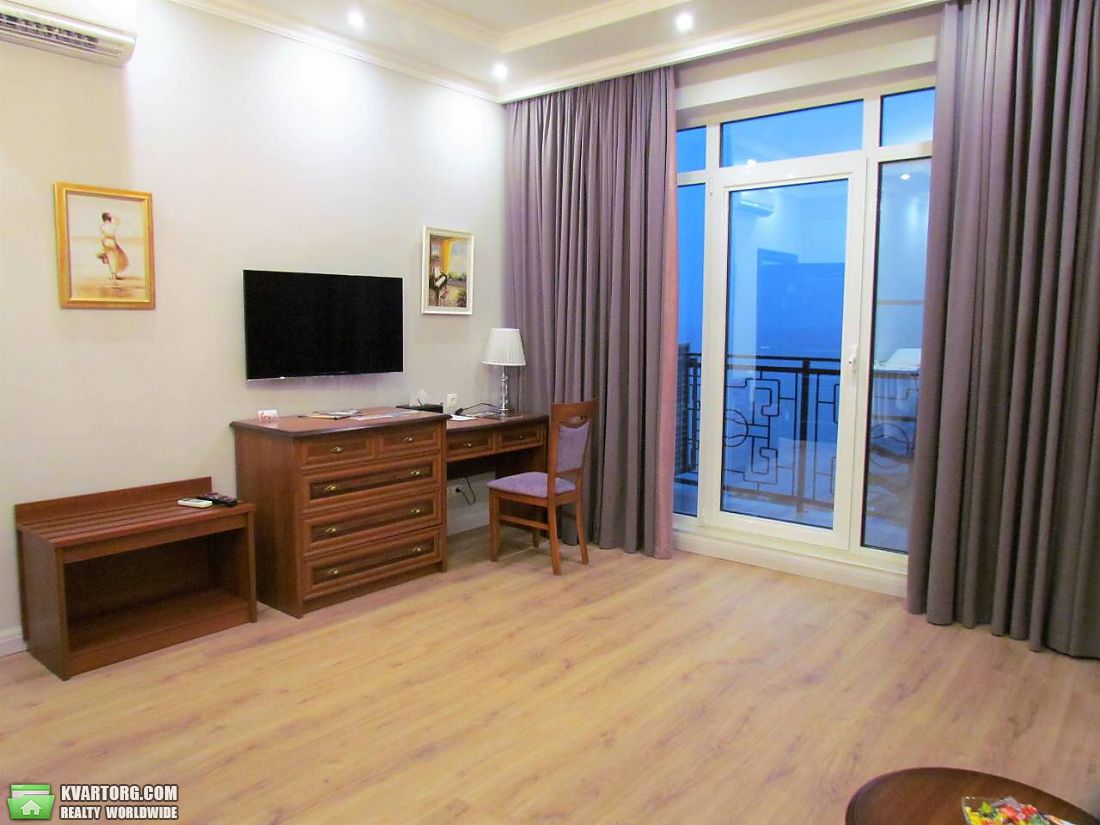 Sell 1-room apartment. Одесса, Французский бульвар — photo 1
