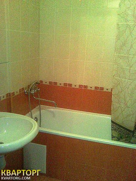 Rent out 2-room apartment. Киев,  Дарницкий бул — photo 2