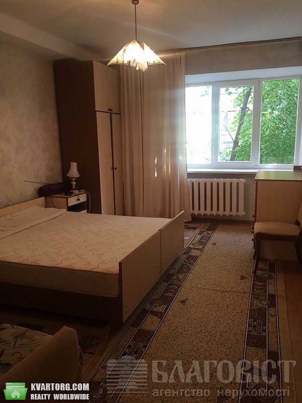 Sell 2-room apartment. Киев,  Гоголевская — photo 2