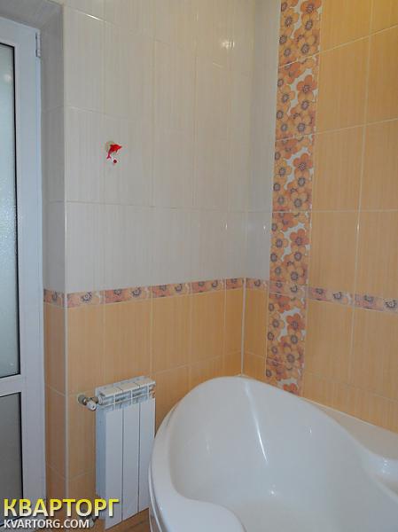 Sell 2-room apartment. Киев,  Фрунзе — photo 3