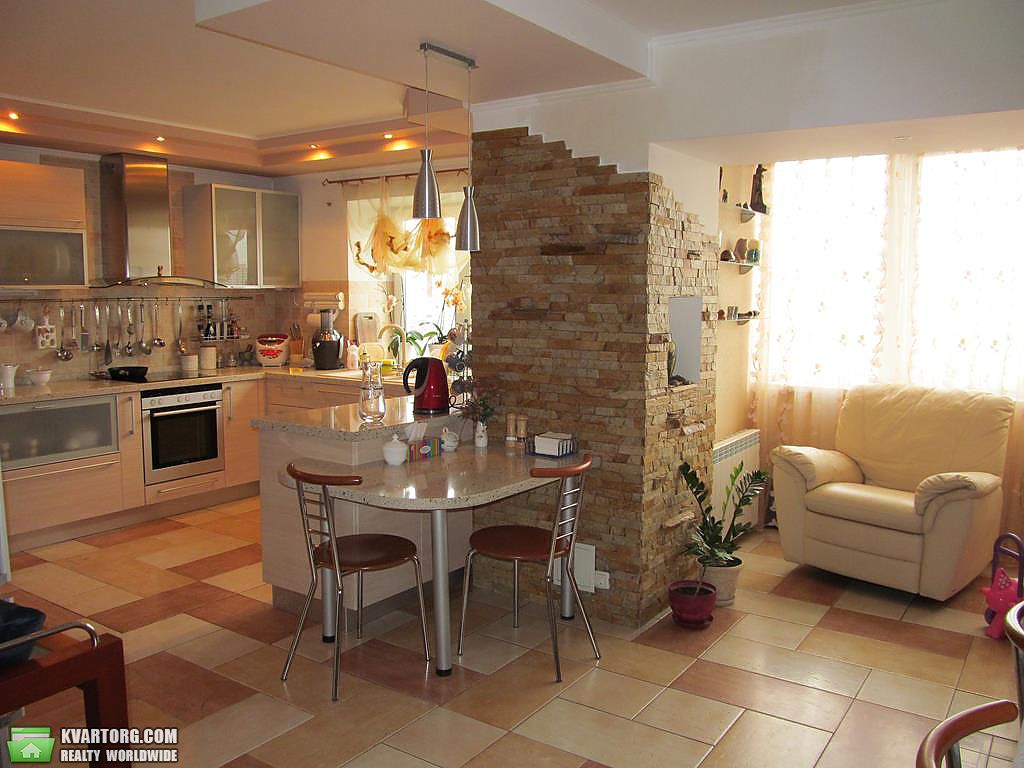 Rent out 4-room apartment. Киев, Бажана — photo 1