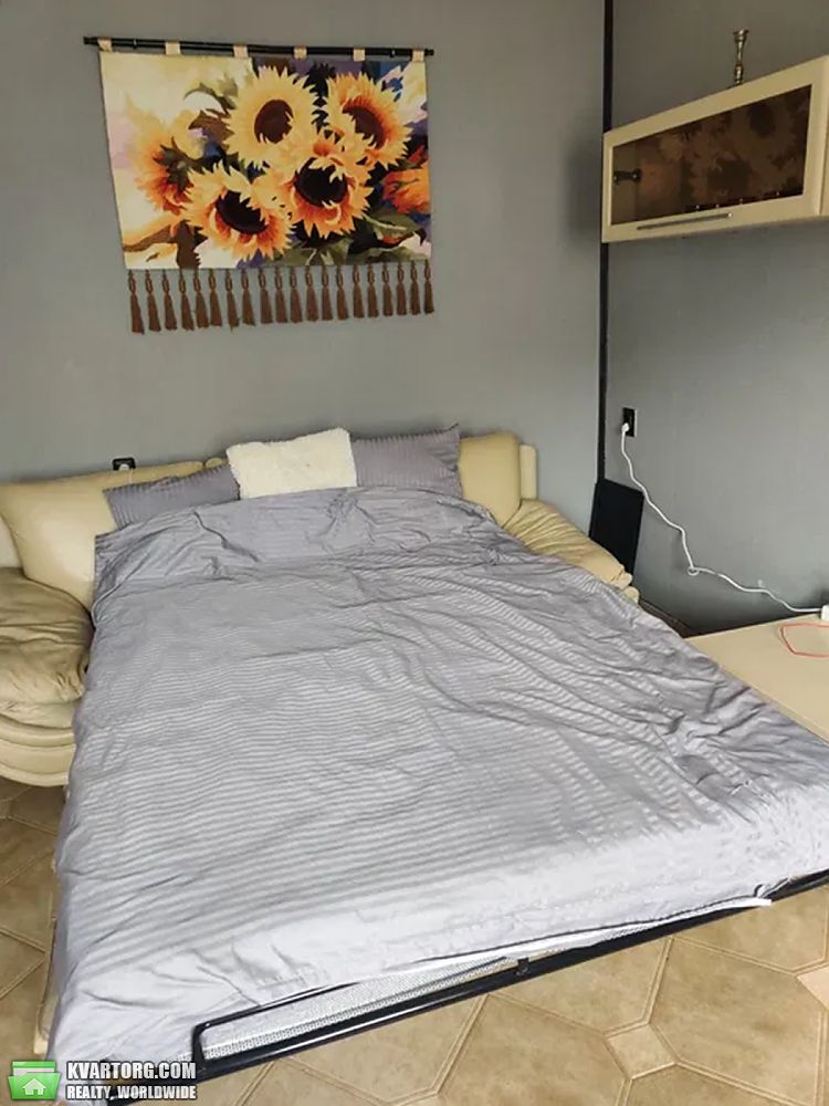 Rent out 1-room apartment. Киев, Андрія Головка — photo 2