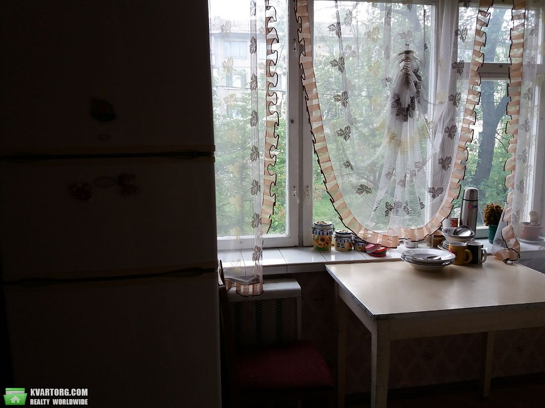 Rent out 2-room apartment. Киев, Перова — photo 7