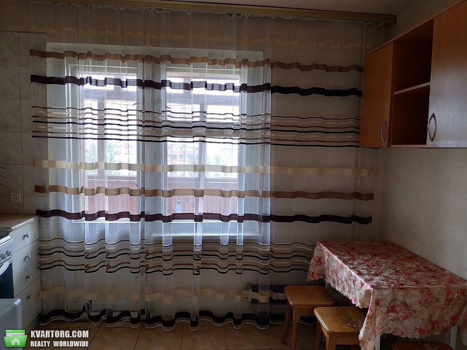 Rent out 2-room apartment. Киев,  Стуса — photo 8