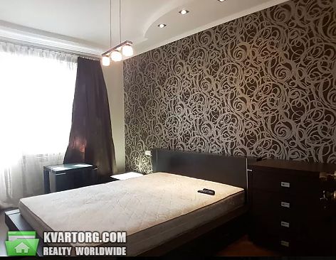 Rent out 4-room apartment. Киев,  Вернадского бул — photo 2