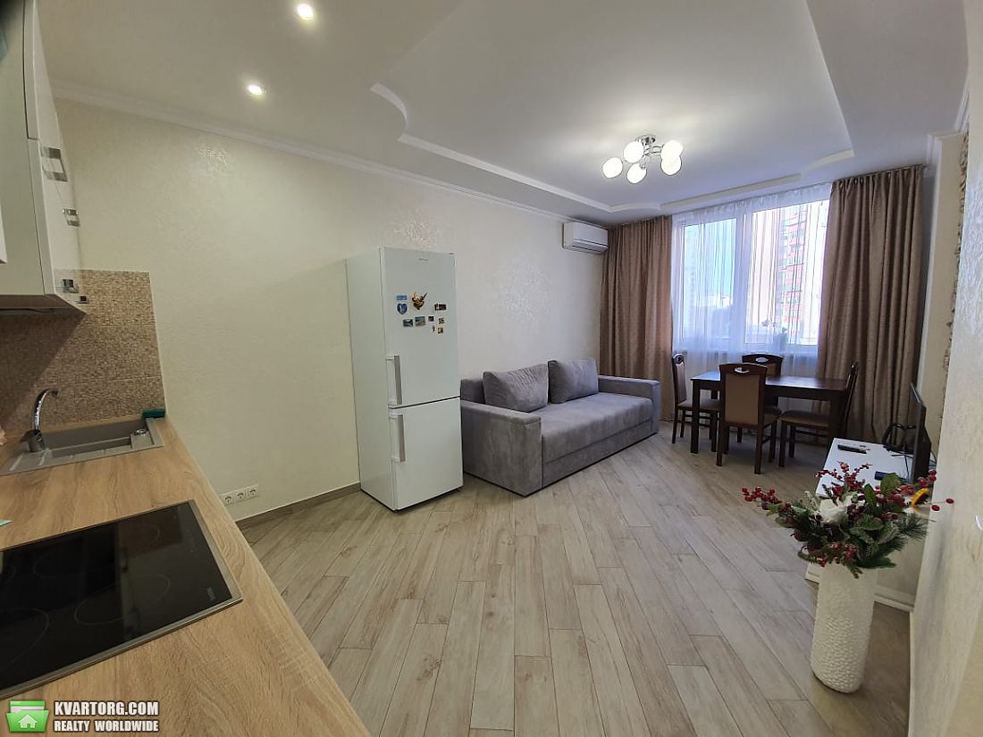 Sell 2-room apartment. Киев,  Ломоносова — photo 4