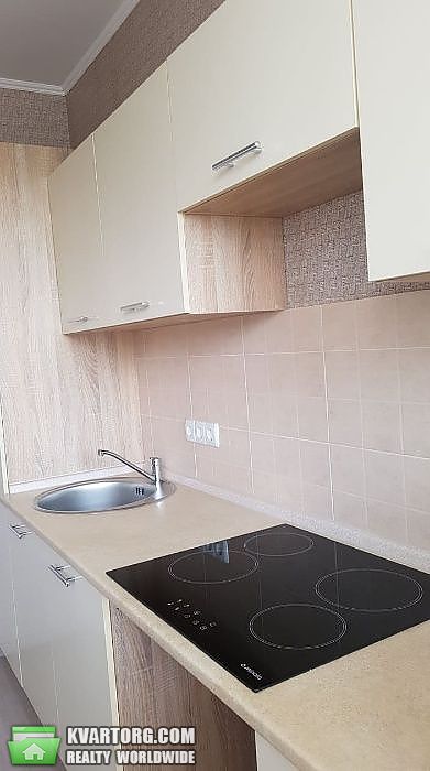 Rent out 1-room apartment. Киев,  Харьковское шоссе — photo 1
